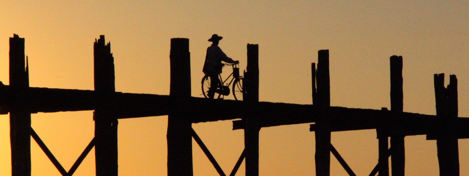 Amarapura & the U Bein Bridge - the U Bein Bridge - Mandalay - Sampan Travel