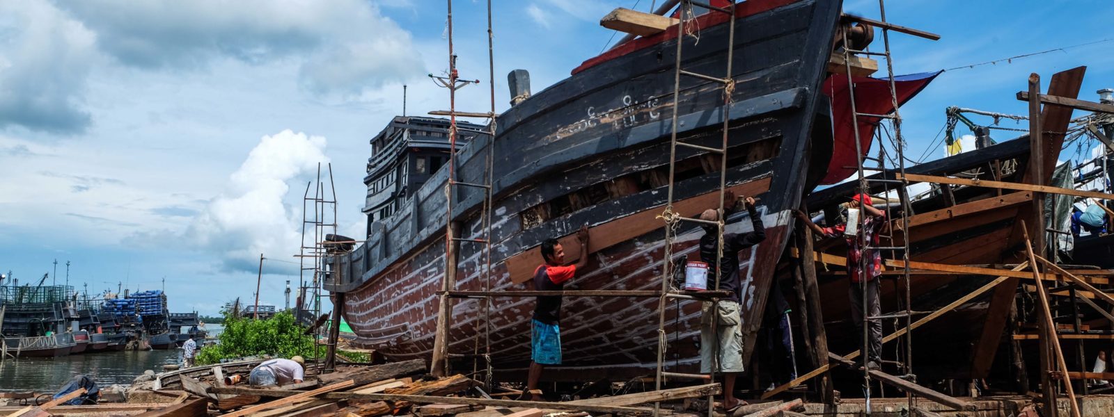 Myeik & the Archipelago - Shipyard - Myeik - Sampan Travel