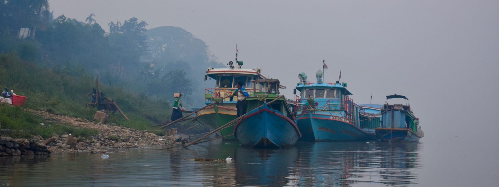 Nagaland - Chindwin River - Myanmar - Sampan Travel