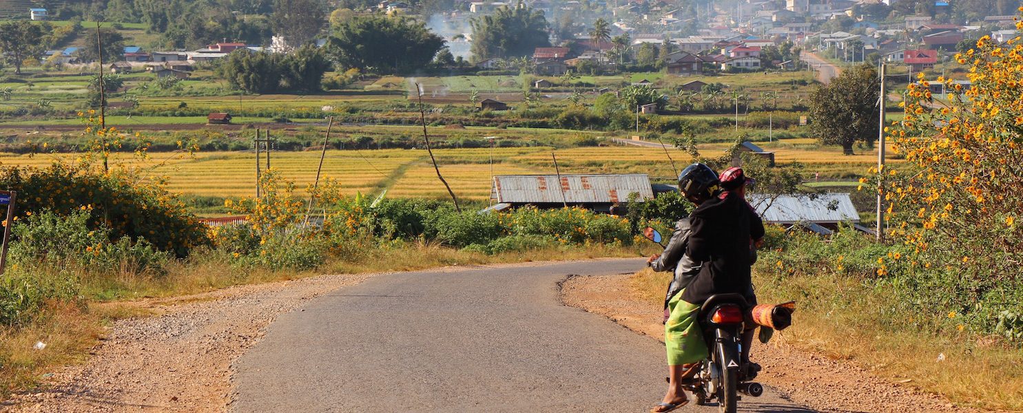 Pyin Oo Lwin - motorbiking in Pyin Oo Lwin - Myanmar - Sampan Travel