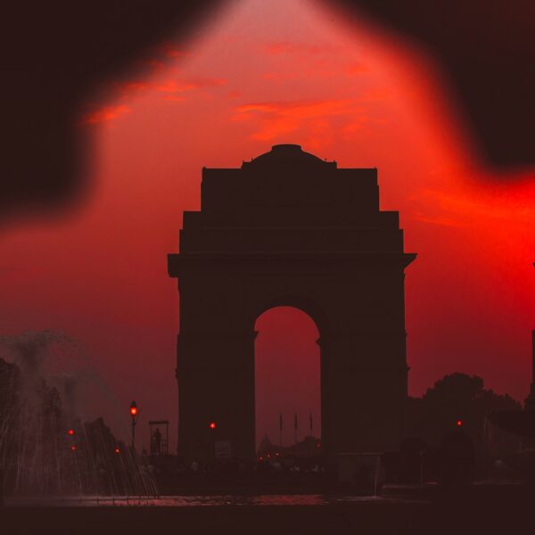 Delhi in red